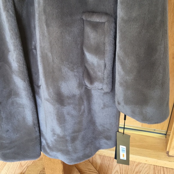 NWT Donna Karan New York faux fur coat size S - Picture 6 of 12